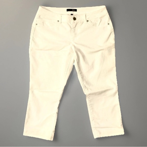 1822 Denim Jeans Women’s 10 White Summery Capri Denim Everyday Casual Pants - Picture 1 of 5